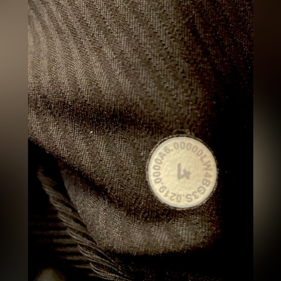 Lululemon Dance studio Jacket Perfect condition, reversible, only worn twice. - Picture 8 of 9